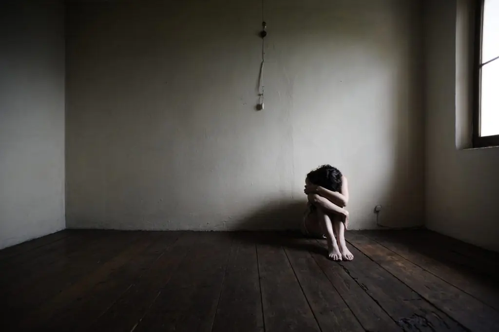 Person getting help from a psychologist Girona for depression.