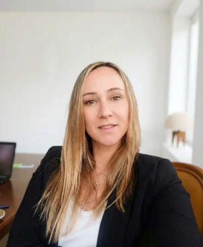 Retrat d’Anna Sánchez, psicòloga general sanitària del Centre de Psicologia Jaume Primer a Girona